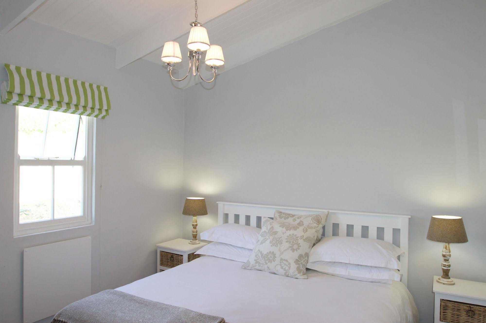 Paul Wallace Wines&Cottages Elgin  Extérieur photo